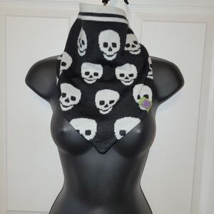 Loop Skull Neck Scarf Black Gaiter Neck Warmer Knit Fleece Lined Goth Grunge NEW